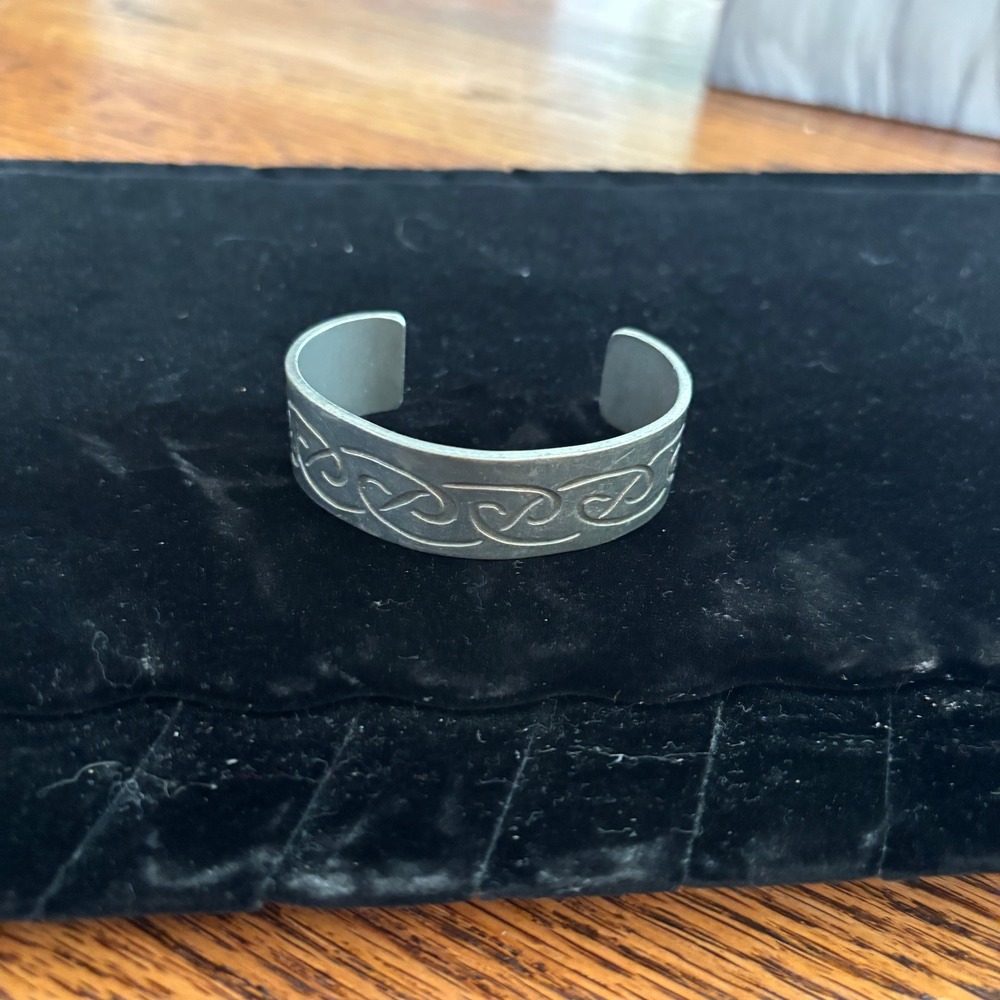 Celtic Knot Shamrock Pewter Cuff Bracelet Silver Tone Irish Heritage Bangle